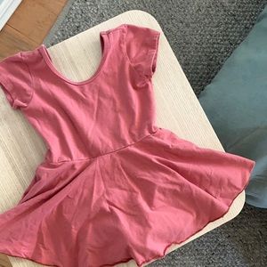 Alice & Ames girls leo, size 6, dusty rose